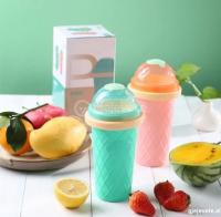 Frozen Magic Squeeze Cup