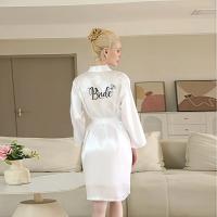 Rrobdishan sateni Bride per nuse