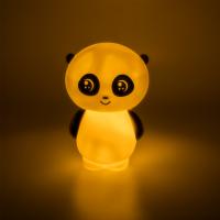 Dritë nate me bateri formë arushi panda