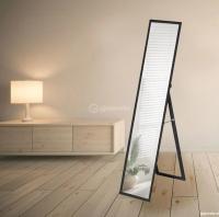 Pasqyre e madhe me kembe druri e zeze 160x40 cm 