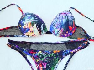 Set Bikini me ngjyra