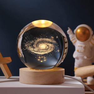 Glob qelqi dekorative me bazë druri me 3D Galaxy Light 7