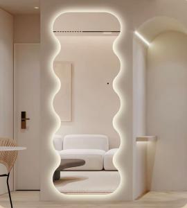 Pasqyre dekorative me drite Led 160x60cm