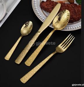 Set kuzhine me 24 pjese