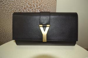 Kulete femrash Yves Saint Laurent