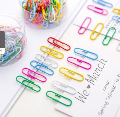 Pins per dokumenta