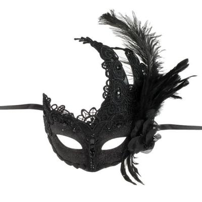 Maske e zeze elegante e zeze per Halloween per femra me dantelle dhe pupla me xixa