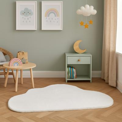Qilim dekorativ me pellush ne forme reje