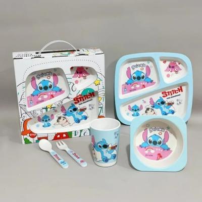 Set ushqimi per femije me Stitch